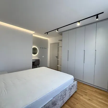 Modern Ylli Apartment